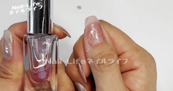 ネイルオイルを使うと剥がしやすい